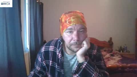 Snapshot of mr_i_ chatting on October 19, 8:26 am mr_i_ online show from October 19, 8:26 am