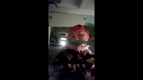 mr_i_ online show from March 12, 10:43 am
