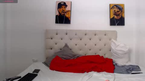 mr_jordan2310 online show from September 25, 3:16 pm