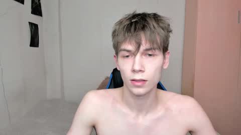 Snapshot of mr_makentoshi chatting on March 12, 9:02 am Makentoshi online show from March 12, 9:02 am