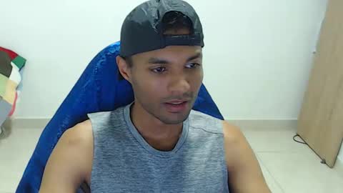 Max online show from February 18, 12:34 pm