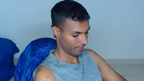 Max online show from April 24, 7:27 pm