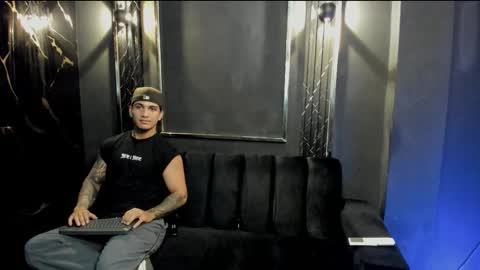 mr_maximo online show from October 2, 5:03 am