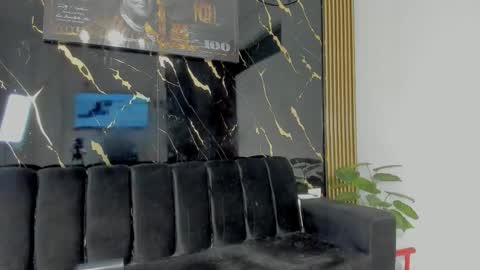 mr_maximo online show from February 5, 5:23 am