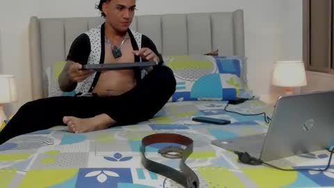 mr_maximo online show from March 16, 5:24 am