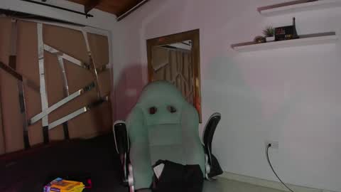 MIKEE online show from January 25, 3:09 am