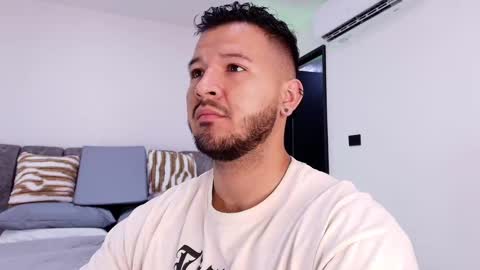 MIKEE online show from November 14, 3:05 am