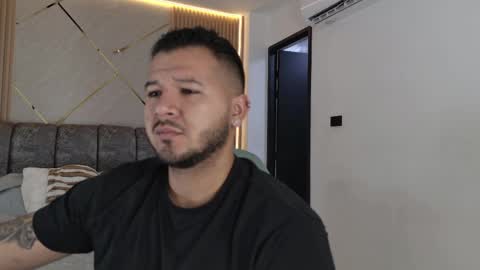 MIKEE online show from May 12, 3:03 am