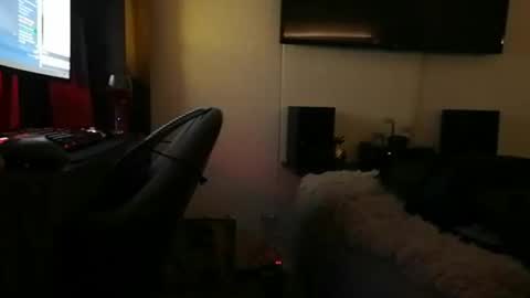 Snapshot of mr_miss_dannys chatting on December 4, 1:25 am Dannys online show from December 4, 1:25 am