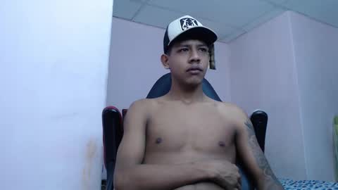 Snapshot of mr_stiven_ chatting on January 23, 2:55 am mr_stiven_ online show from January 23, 2:55 am