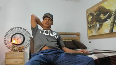 mr_stiven_ online show from April 12, 3:11 am