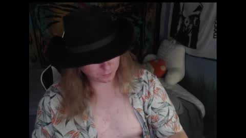 Snapshot of mr_strawberry chatting on September 29, 9:08 pm mr_strawberry online show from September 29, 9:08 pm