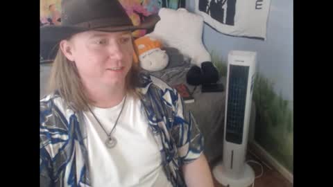 mr_strawberry online show from March 27, 7:02 pm