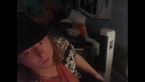 mr_strawberry online show from April 23, 1:29 am