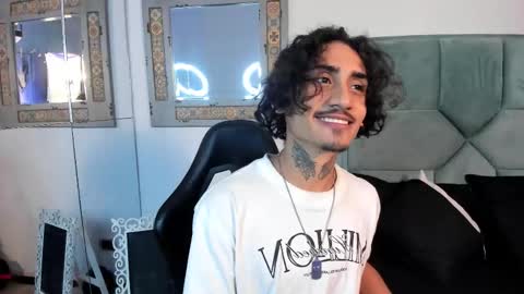 Snapshot of mr_strike chatting on October 28, 2:37 am MR online show from October 28, 2:37 am