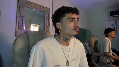 Snapshot of mr_strike chatting on December 2, 3:23 am MR online show from December 2, 3:23 am