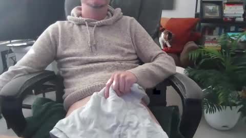 MrMcCray online show from December 2, 8:00 pm