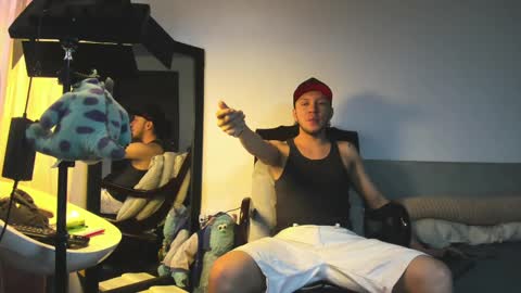 Snapshot of mrandrey23 chatting on September 29, 1:49 pm mrandrey23 online show from September 29, 1:49 pm