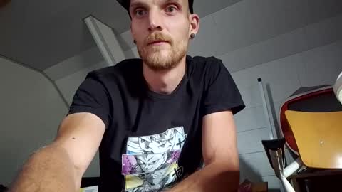 mrbigcock4206980 online show from June 7, 12:53 pm