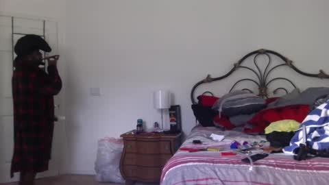 MrBigDThomas online show from October 9, 2:15 pm