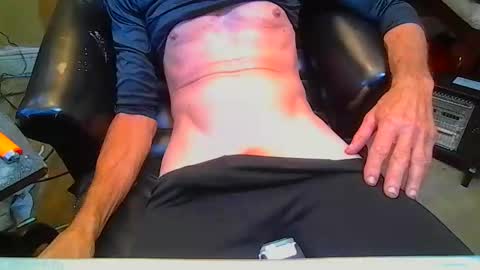 mrbiggirth69 online show from November 15, 7:21 pm