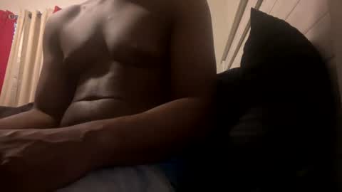 Snapshot of mrbigj92 chatting on July 20, 12:47 am mrbigj92 online show from July 20, 12:47 am