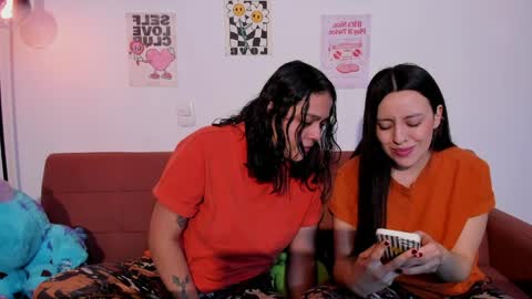 Laura online show from March 27, 2:17 am