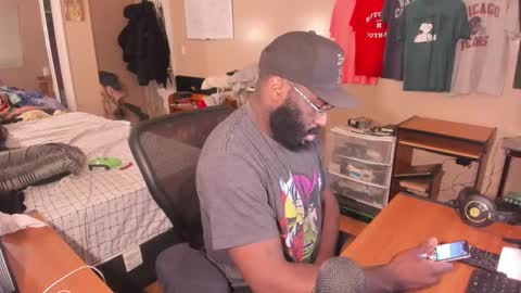 Snapshot of mrchuckdailyxxx chatting on October 9, 10:52 pm Chuck Daily online show from October 9, 10:52 pm