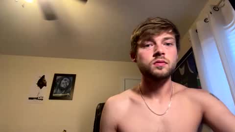 Snapshot of mrcoolguy68 chatting on December 2, 3:18 pm mrcoolguy68 online show from December 2, 3:18 pm