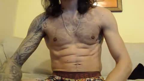 Snapshot of mrdeco8o chatting on March 24, 1:32 am I am online show from March 24, 1:32 am