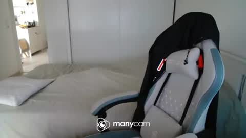mrdr000 online show from July 26, 12:34 pm