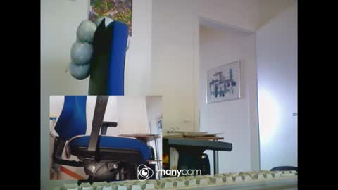 Snapshot of mrduplo1975 chatting on February 13, 12:01 pm MrJohnsen1975 online show from February 13, 12:01 pm