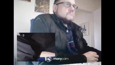 Snapshot of mrduplo1975 chatting on February 17, 10:23 am MrJohnsen1975 online show from February 17, 10:23 am