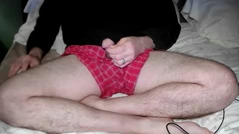 mrericsmith  email hidnnn online show from April 7, 12:27 pm