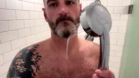 mrexhibits online show from October 13, 3:17 am