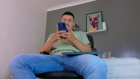 Mr Fox online show from March 26, 7:52 pm