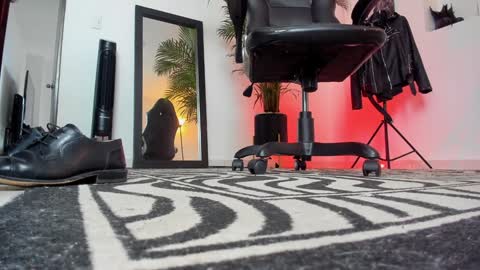 MrFrank. online show from December 3, 2:38 pm