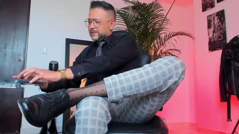 MrFrank. online show from December 20, 11:43 am