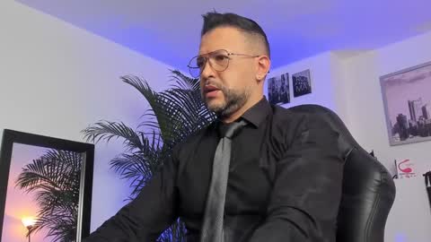 MrFrank. online show from January 7, 2:30 pm