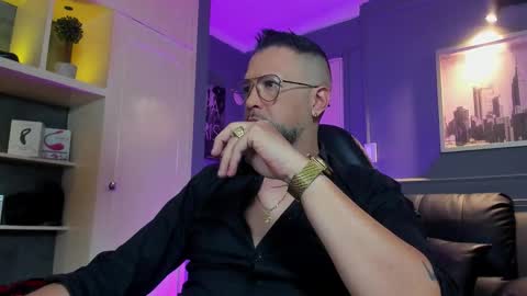 MrFrank. online show from February 6, 10:40 am