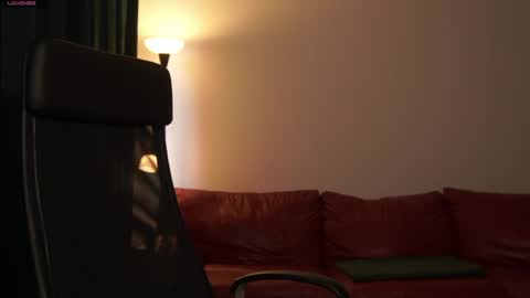 Snapshot of mrgreeneyes01 chatting on March 30, 8:15 am juan luis online show from March 30, 8:15 am