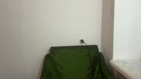 Max online show from February 13, 8:38 pm