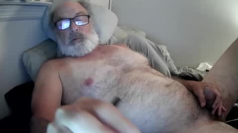 Snapshot of mrjames59 chatting on September 20, 4:24 am mrjames59 online show from September 20, 4:24 am