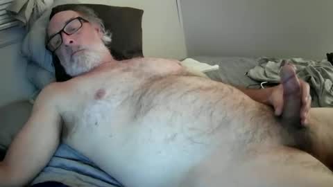 Snapshot of mrjames59 chatting on November 18, 2:06 am mrjames59 online show from November 18, 2:06 am