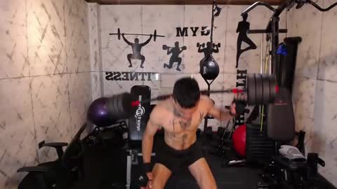 mrjustin_ online show from October 18, 8:09 pm