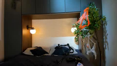 mrjustin_ online show from November 8, 7:56 pm