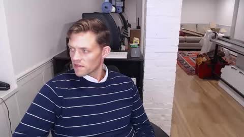 Snapshot of mrkenridge chatting on October 24, 5:42 pm mrkenridge online show from October 24, 5:42 pm