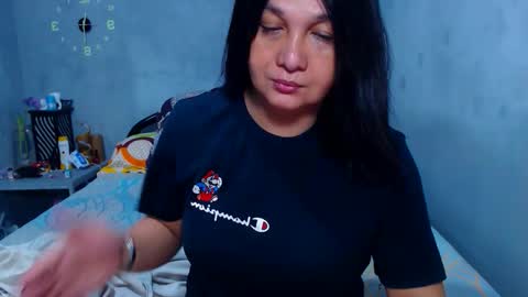 mrladybunnycock online show from October 20, 12:00 am