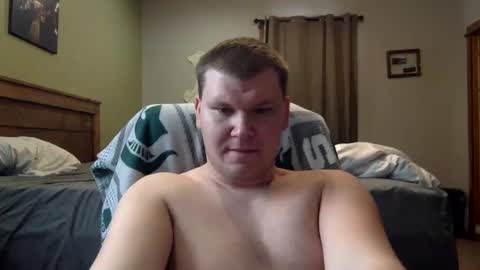 Snapshot of mrlongm8 chatting on February 18, 1:55 pm mrlongm8 online show from February 18, 1:55 pm