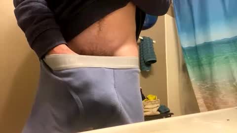 Snapshot of mrmeltyourheart chatting on January 9, 2:25 am James online show from January 9, 2:25 am